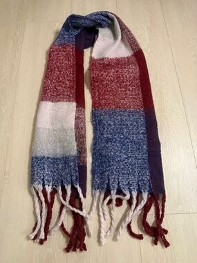 Wool Knit Scarf with Red and Blue